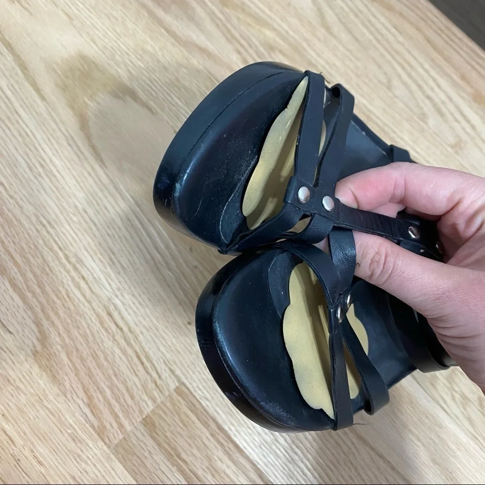 Stuart Weitzman Leather Black Wedge Heels Sz 7 - Picture 4 of 9